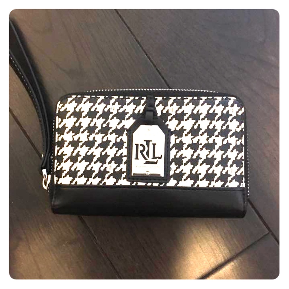 Wristlet